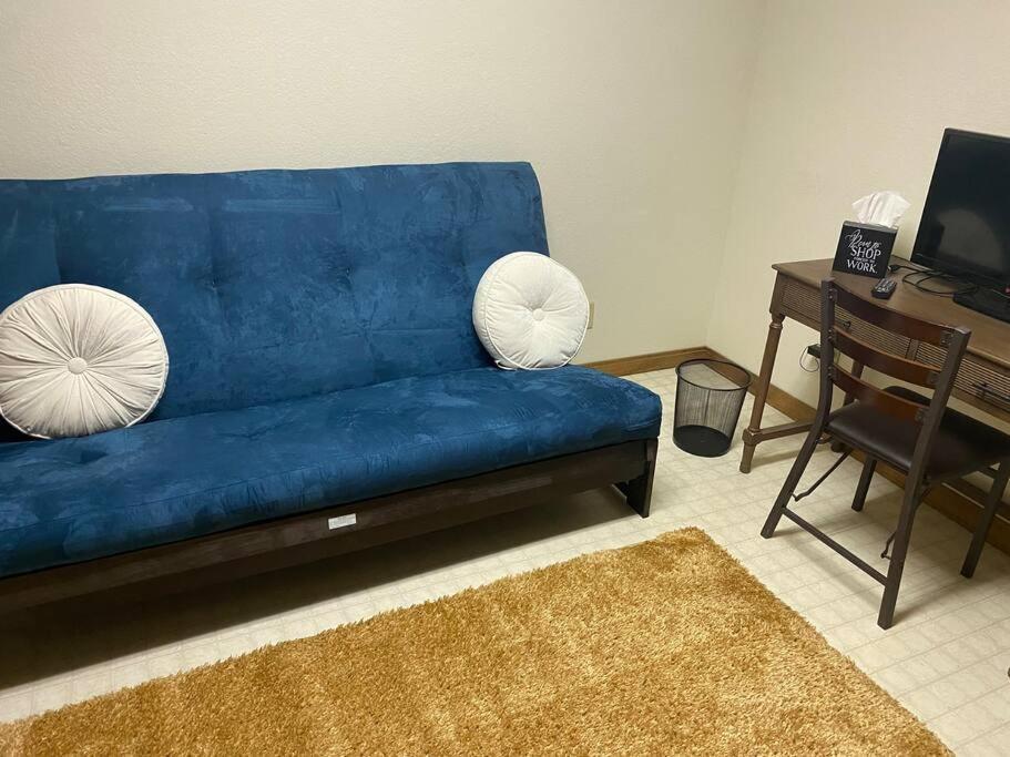 Kathys Cabin, King Bed, Hot Tub, Near-Nau & Downtown Attractions, Perfect Year-Round Mountain Getaway フラッグスタッフ エクステリア 写真